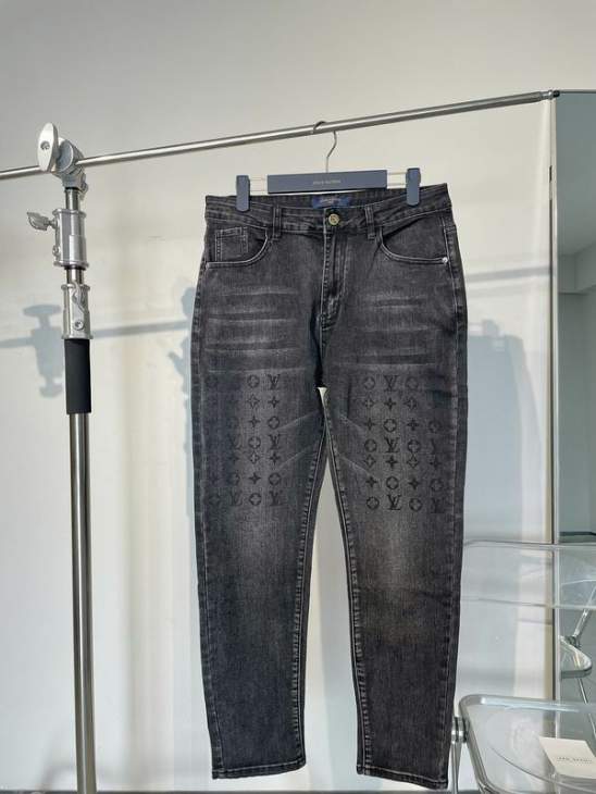 Picture of LV Jeans Long _SKULVsz30-36917211763